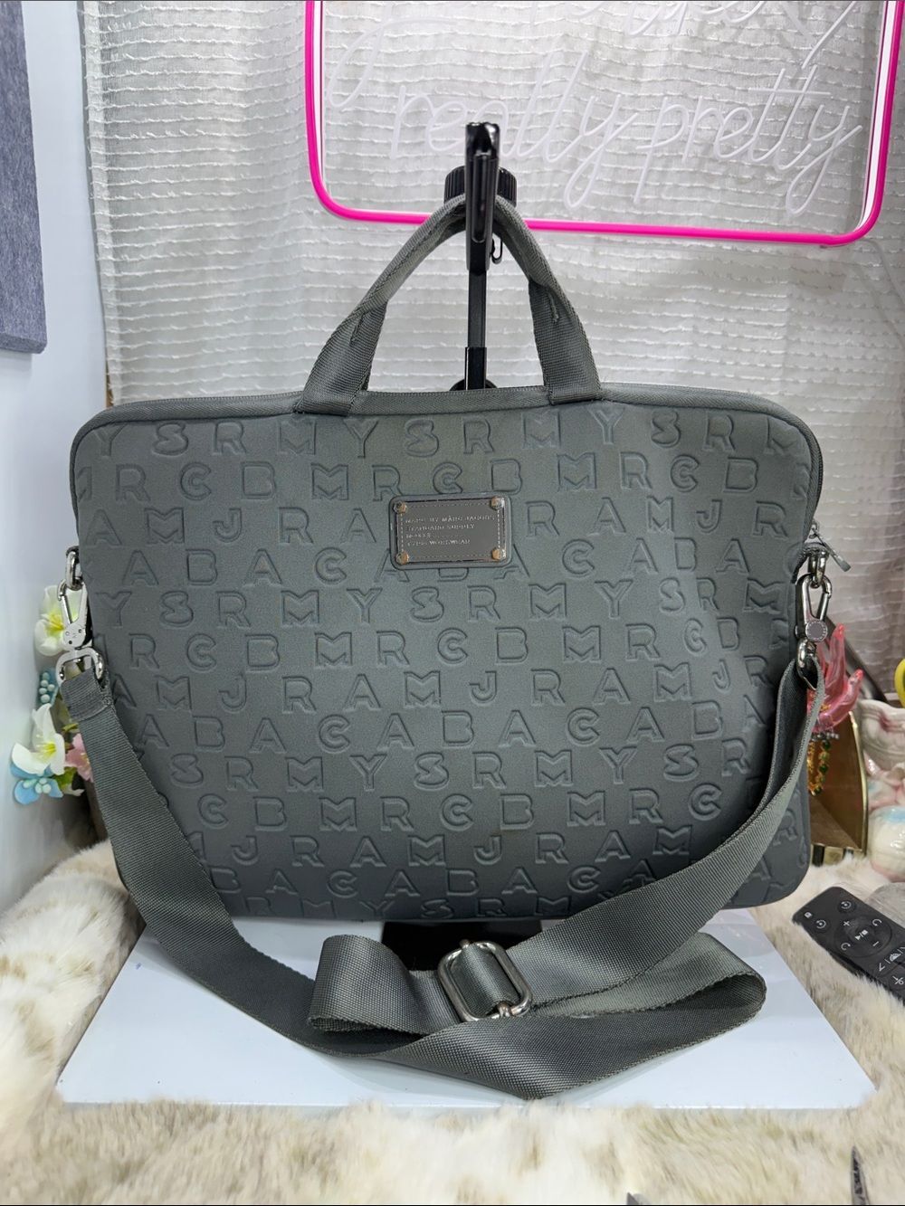 (X2) Marc by Marc Jacobs, gray neoprene with logo
Laptop bag